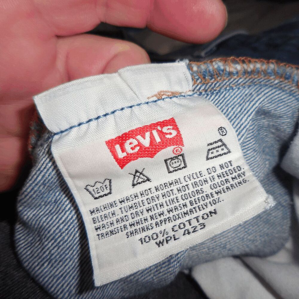 Vintage Levis 501XX Y2K Mens 41x29 Straight Leg Button Fly Classic American Jean - Picture 9 of 9